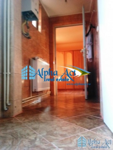 casa-semicentral-4-camere-2-grupuri-sanitare-3