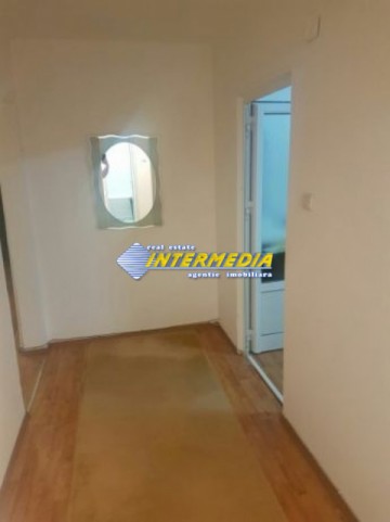 3-camere-centru-decomandat-etaj-intermediar-1