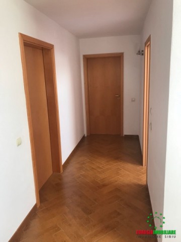 apartament-140-m2-utili-de-vanzare-in-sibiu-zona-strand-10