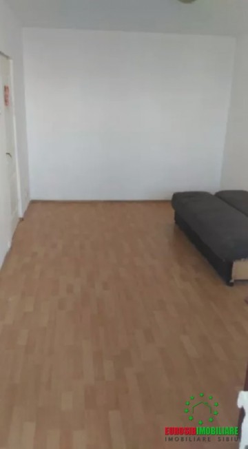 apartament-2-camere-decomandat-zona-ciresica-2