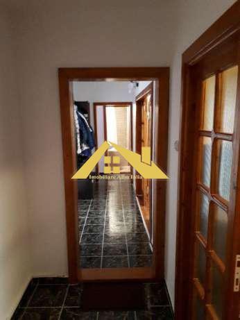 de-vanzare-apartament-3-camere-in-ampoi-1-1