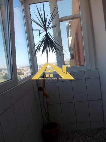 de-vanzare-apartament-cu-2-camere-ampoi-1-2