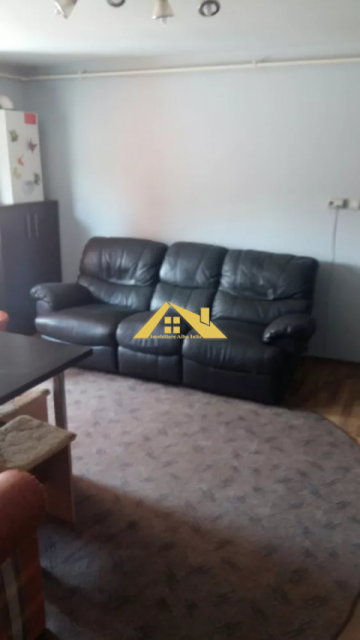 apartament-2-camere-zona-cetate-1