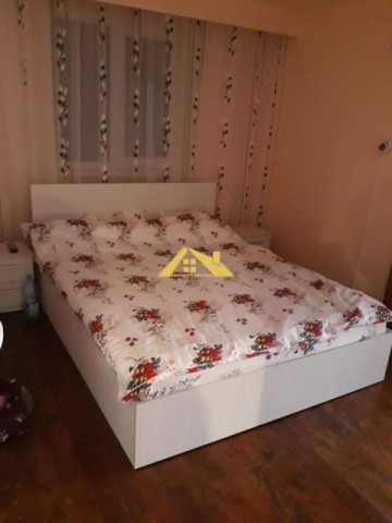 apartament-3-camere-zona-cetate-1