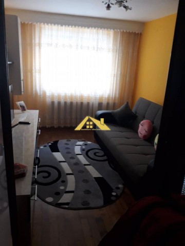 apartament-3-camere-zona-cetate-3