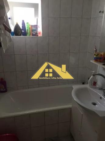 de-vanzare-apartament-2-camere-cetate-3
