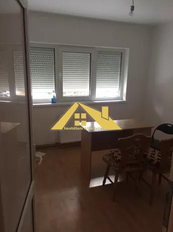 de-vanzare-apartament-2-camere-cetate-4