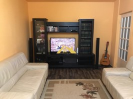 apartament-3-camere-decomandat-cetate-1