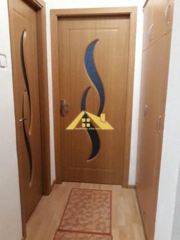 vand-apartament-2-camere-zona-cetate-4