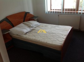 apartament-cu-3-camere-de-vanzare-cetate