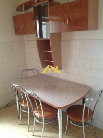 apartament-cu-3-camere-de-vanzare-cetate-3