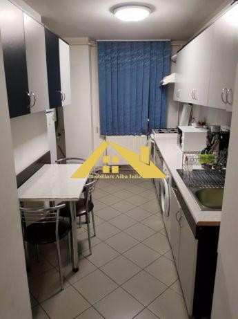de-vanzare-apartament-3-camere-in-ampoi-3-2