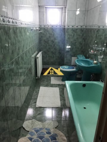 apartament-cu-4-camere-de-vanzare-centru-2