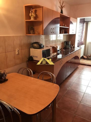apartament-cu-4-camere-de-vanzare-centru-5