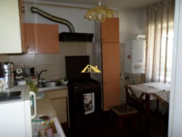 apartament-3-camere-decomandate-cu-scara-interioara-in-centru-2