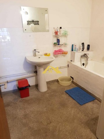 apartament-4-camere-zona-centru-11