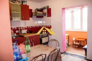 apartament-3-camere-zona-cetate-7