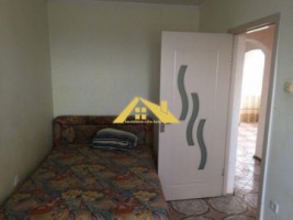 apartament-3-camere-zona-cetate-5