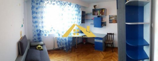 vand-apartament-3-camere-in-cetate-foste-proprietati-1