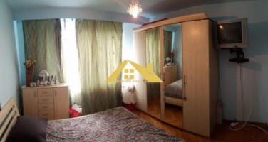 vand-apartament-3-camere-in-cetate-foste-proprietati-4