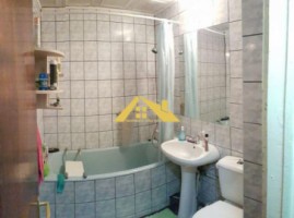 vand-apartament-3-camere-in-cetate-foste-proprietati-5