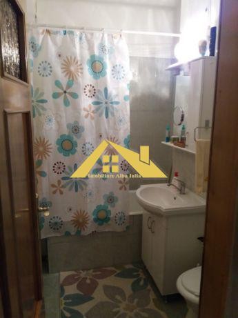 apartament-decomandat-4-camere-cetate-2