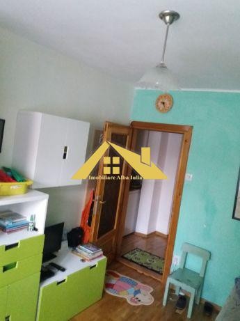 apartament-decomandat-4-camere-cetate-7
