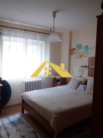 apartament-decomandat-4-camere-cetate-6