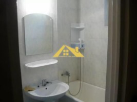 vand-apartament-3-camere-decomandat-cetate-1