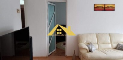 apartament-3-camere-decomandat-et-1-zona-cetate-2