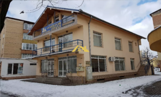 inchiriez-vand-spatiu-comercial-1