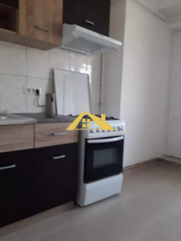 apartament-central-complet-renovat-si-mobilat-2