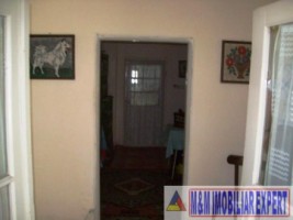 casa-4-camere-teren-400-mp-campulung-muscel-arges-7