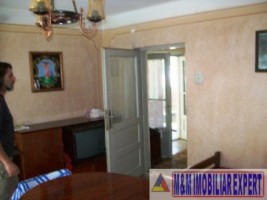 casa-4-camere-teren-400-mp-campulung-muscel-arges-12