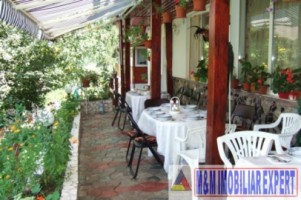 vila-12-camere-teren-2500-mp-de-vanzare-in-bran-brasov-1
