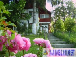 vila-12-camere-teren-2500-mp-de-vanzare-in-bran-brasov-2