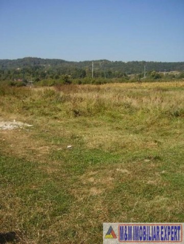 teren-intravilan-2821-mp-de-vanzare-in-noaptes-arges-3