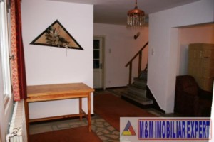 vand-vila-cu-9-camere-si-teren-de-240-mp-in-busteni-prahova-3