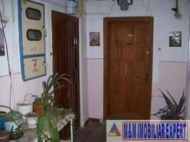 vand-apartament-3-camere-campulung-muscel-visoi-arges-0