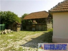 casa-5-camere-cu-teren-de-1800-mp-de-vanzare-in-poienarii-de-muscel-arges-spatiu-generos-si-priveliste-deosebita-1