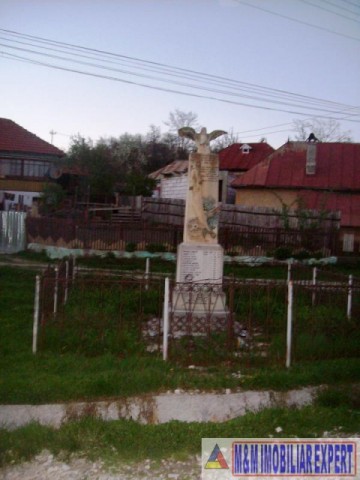 casa-5-camere-cu-teren-de-1800-mp-de-vanzare-in-poienarii-de-muscel-arges-spatiu-generos-si-priveliste-deosebita-12