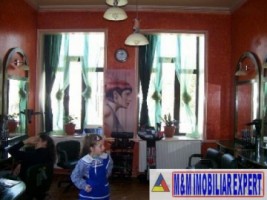 liber-un-apartament-spatii-in-vila-campulung-1