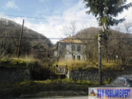 vila-5-camere-cu-teren-500-mp-de-vanzare-in-apa-sarata-campulung-muscel-arges-1