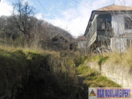vila-5-camere-cu-teren-500-mp-de-vanzare-in-apa-sarata-campulung-muscel-arges-2