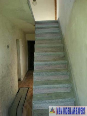 vila-5-camere-cu-teren-500-mp-de-vanzare-in-apa-sarata-campulung-muscel-arges-6