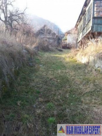 vila-5-camere-cu-teren-500-mp-de-vanzare-in-apa-sarata-campulung-muscel-arges-8