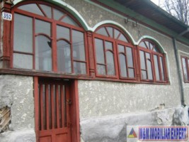 casa-3-camere-teren-6800-mp-leresti-9