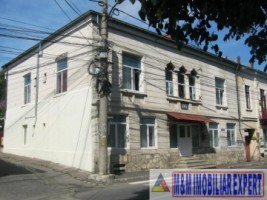 vila-stil-14-camere-teren-364-mp-campulung