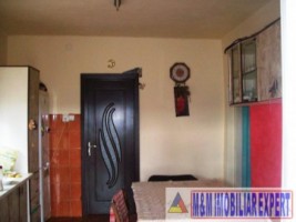 casa-2-camere-teren-2000-mp-campulung-4