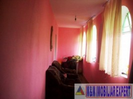casa-2-camere-teren-2000-mp-campulung-8